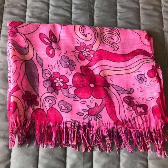 Set of 2 woman’s scarves - Picture 2 of 3